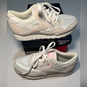 Reebok Women's Classic Sneakers - White/Light Grey Size 6.5